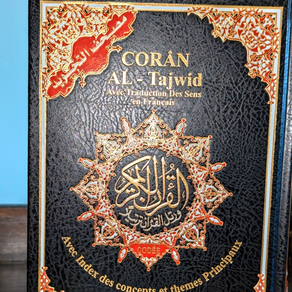 New Tajweed Qur'an with French translation